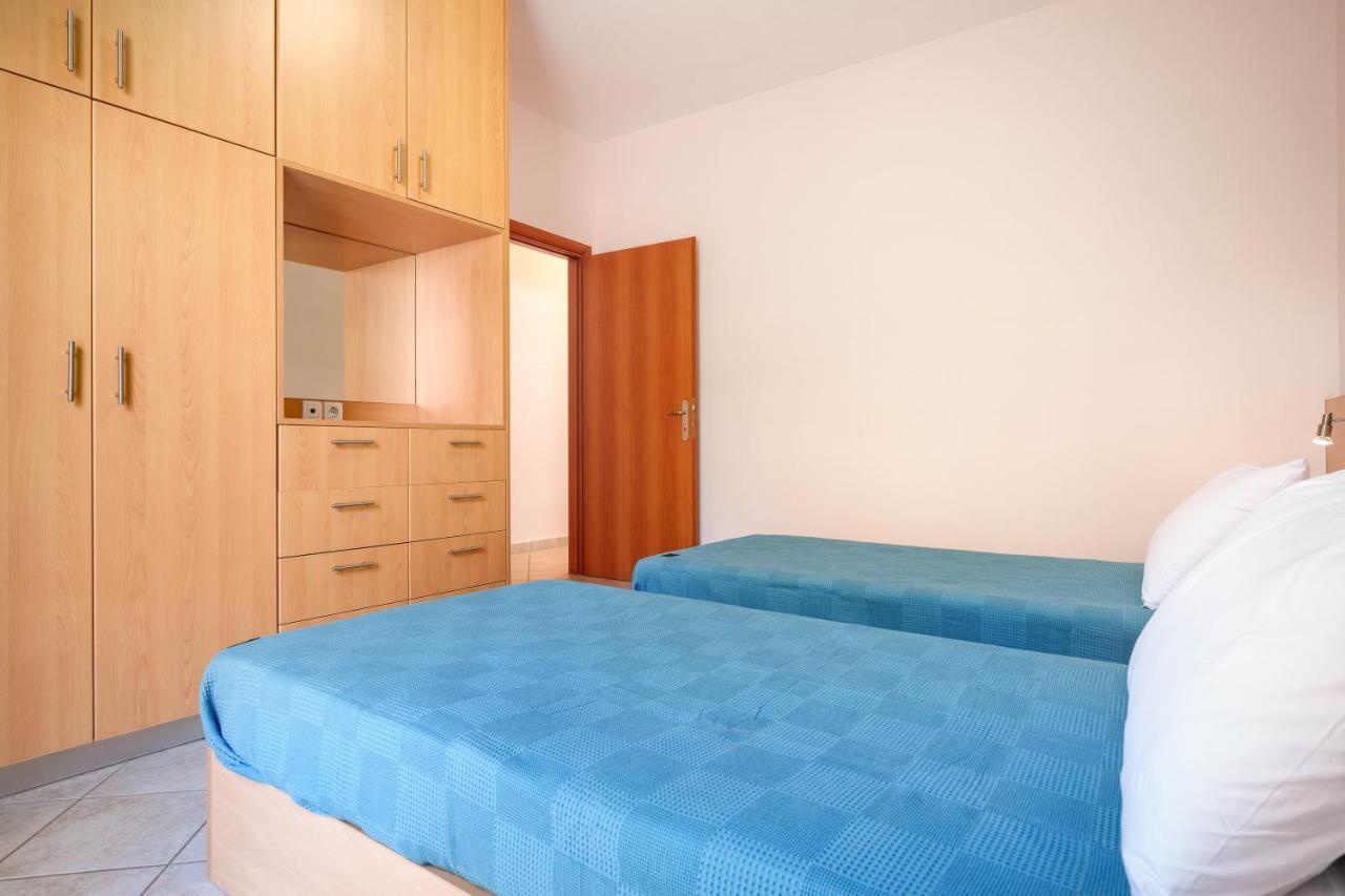 Niko'S Central Skala Apartments エクステリア 写真